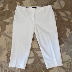 Women's Talbots cropped white jeans